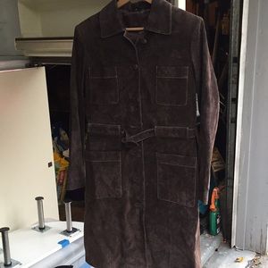 BRAND NEW REAL SUEDE LADIES TRENCH COAT SIZE MEDIUM. A RARE PIECE TO FIND RETAIL